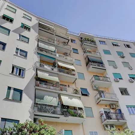 Appartement Furio Camillo - Metro A - Netflix