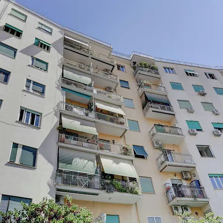 Furio Camillo - Metro A - Netflix * Rome